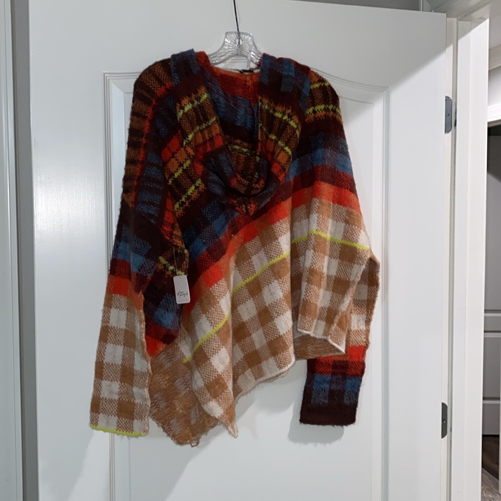 Women’s Free People hooded pullover size M.  Apple cider combo.  Super soft NWT - Picture 2 of 8